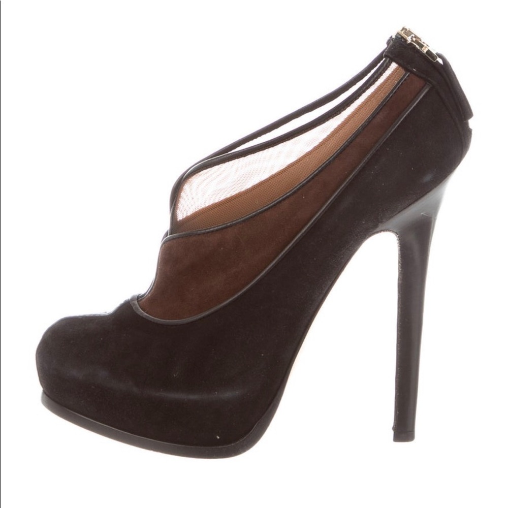 Fendi suede platform heels size 8.